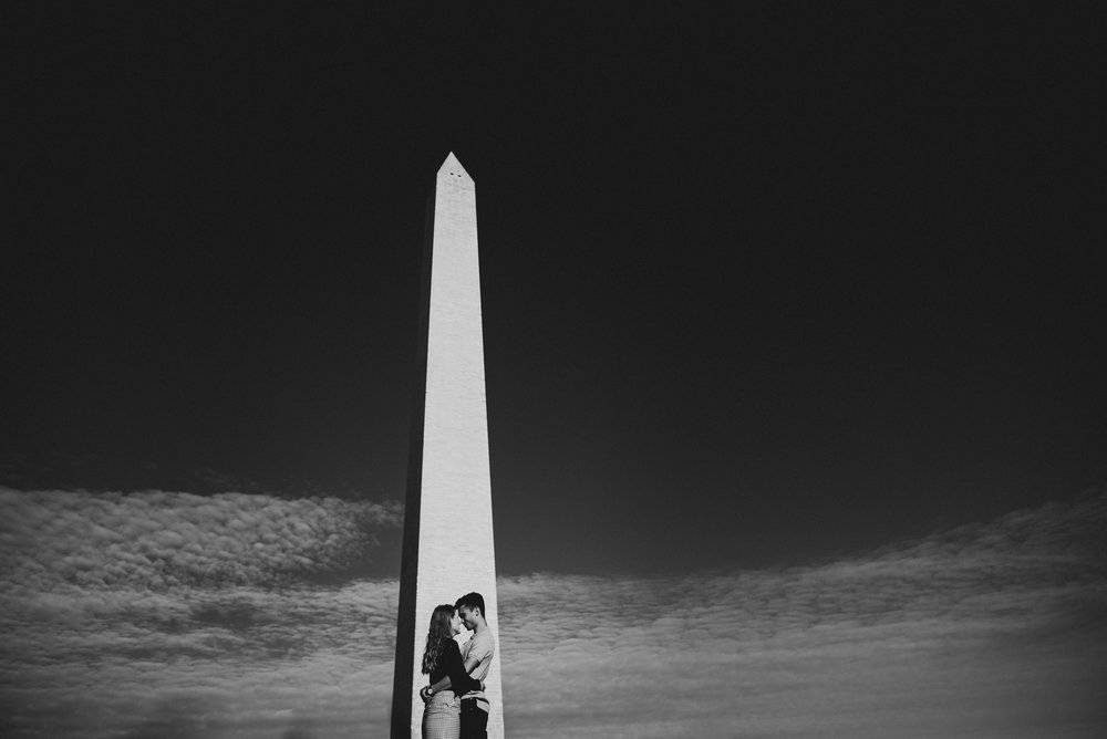 Engagement session at Washington Monument
