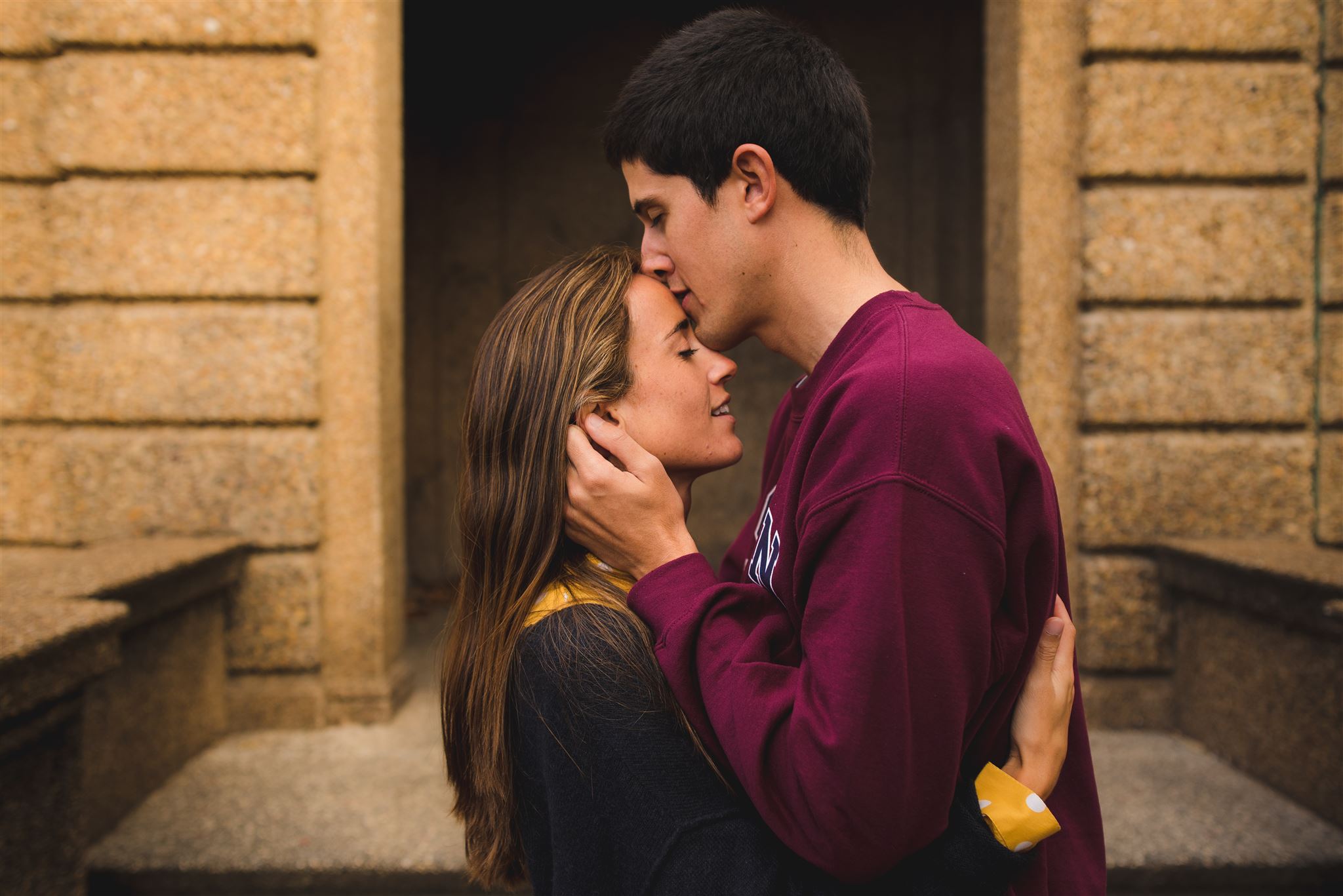 Meridian-Hill-Park-romantic-engagement-picture-by-Gabriele-Stonyte-Photography