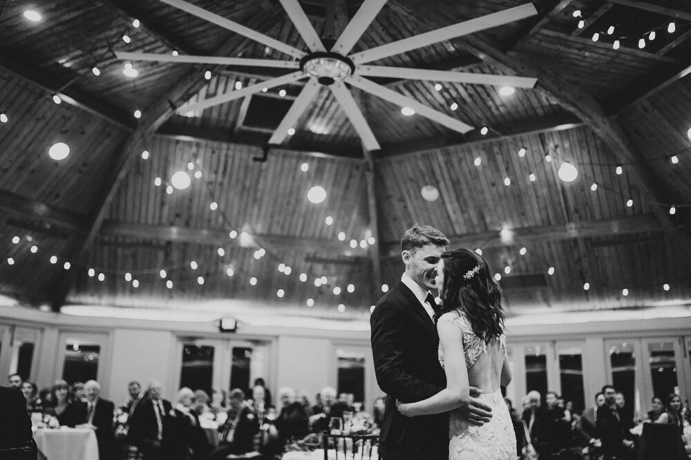 airlie-warrenton-bride-groom-first-dance-picture-by-Gabriele-Stonyte-Photography