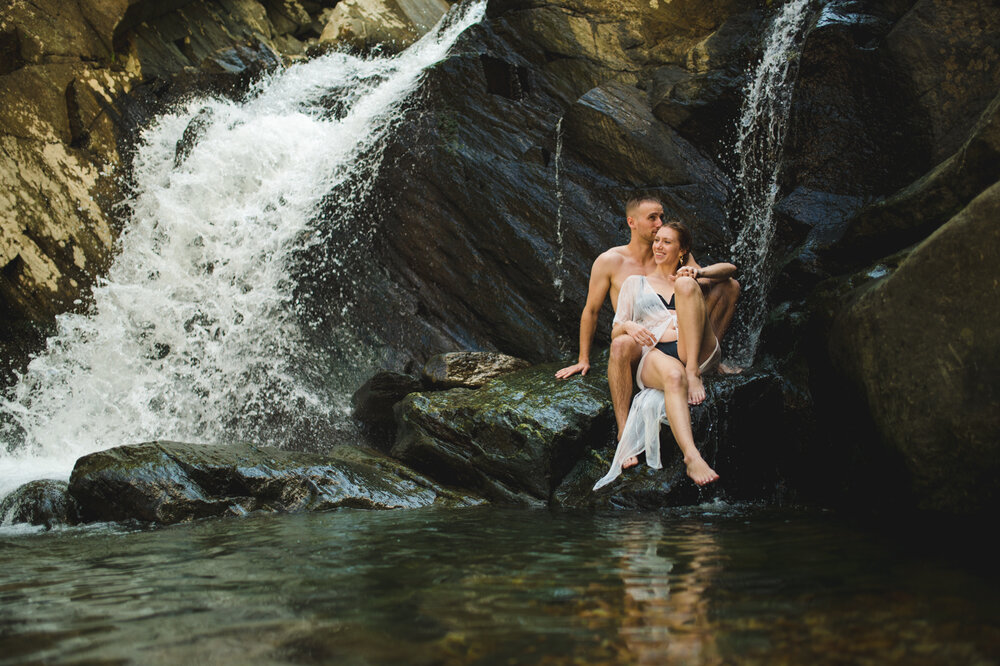 great-falls-virginia-surprise-romantic-proposal-pictures-by-gabriele-stonyte-photography-13.jpg