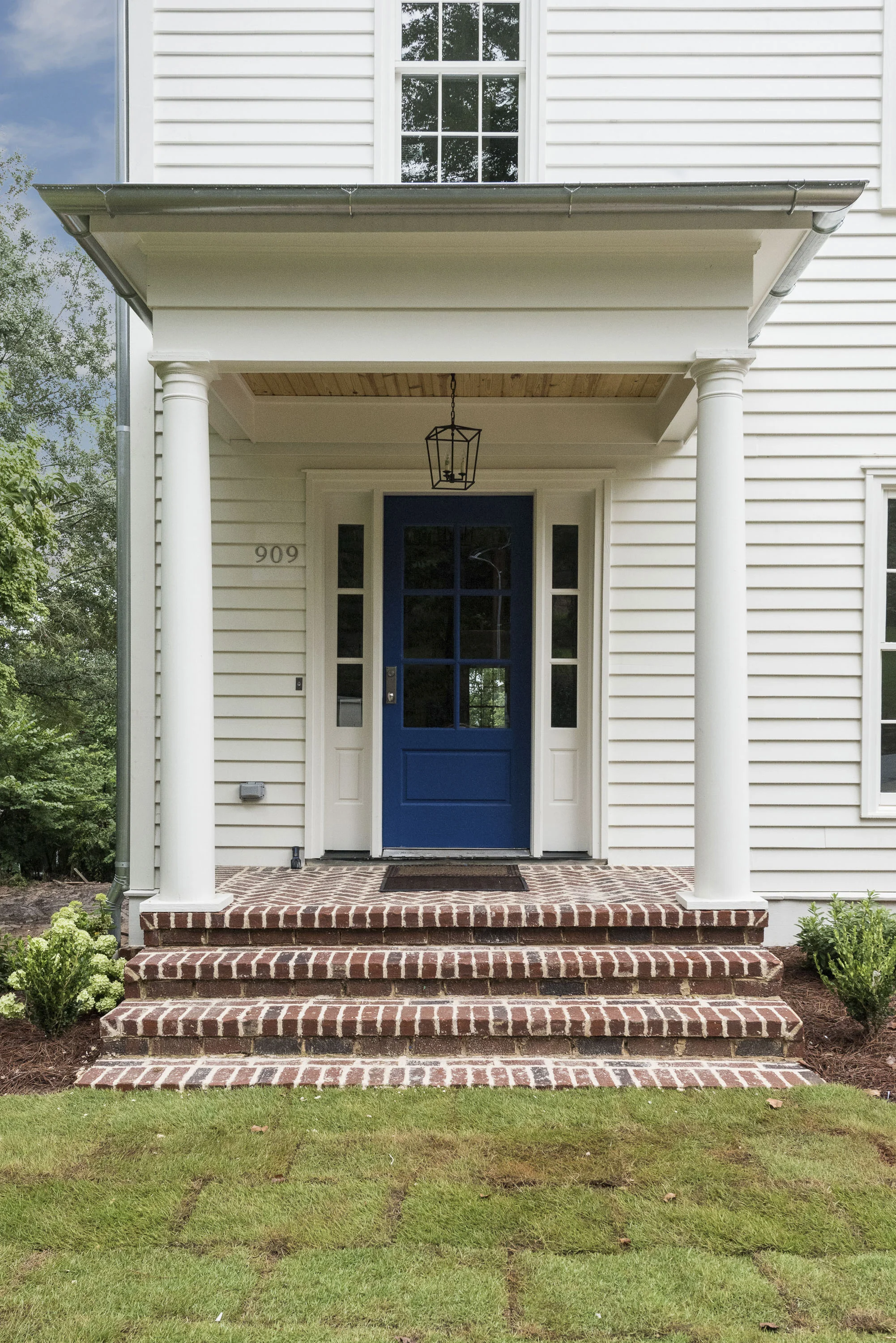 909 front door.jpg
