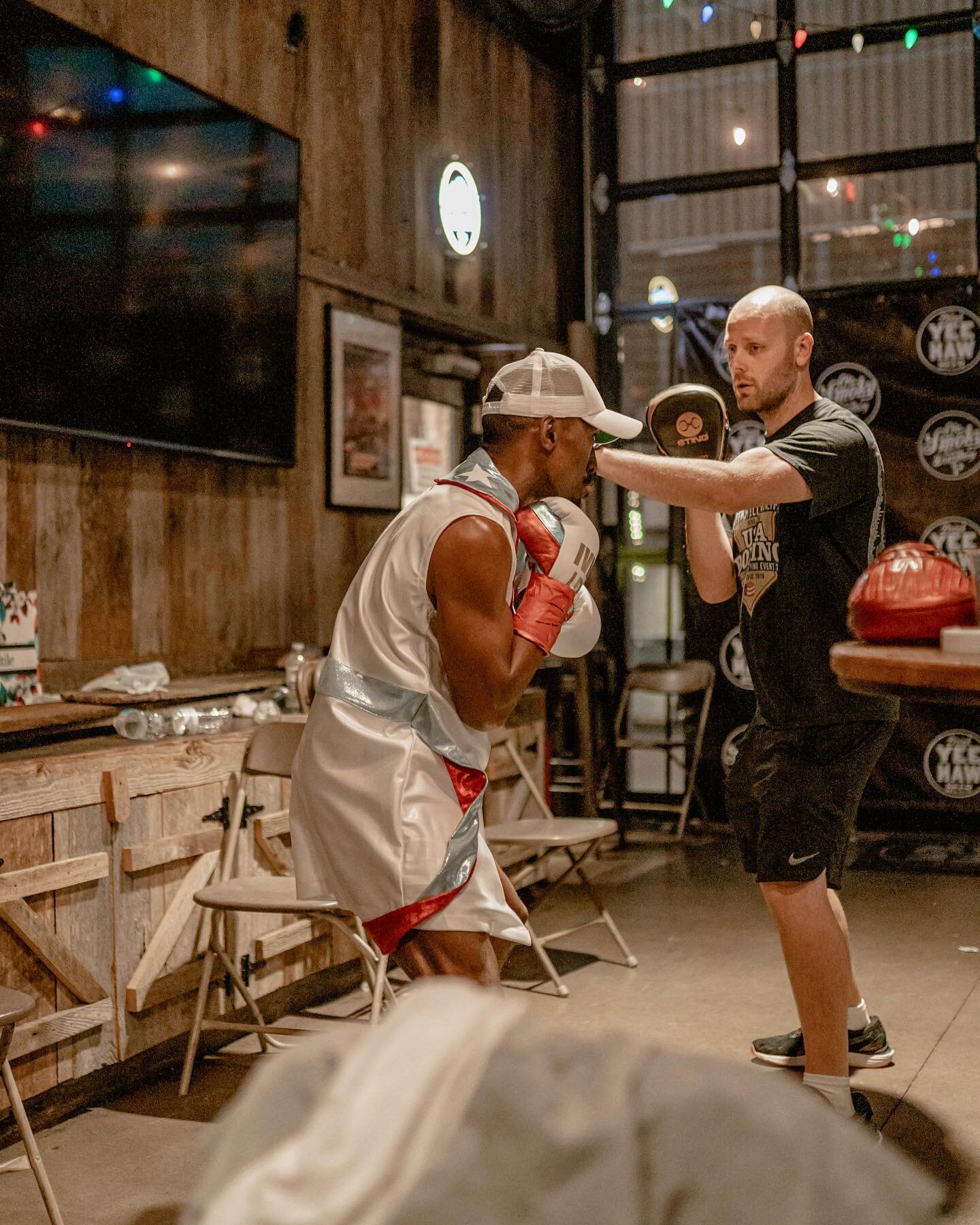 &ldquo;Dedication, hard work plus patience ⁣
The sum of all my sacrifice, I'm done waitin&rdquo; - King Nip 👑🏁⁣
⁣
⁣
Fight 6 came and went,  now  looking towards 7. ⚡️⁣
⁣
⁣
Shout out @mariodevon_  for the fire photos! 🔥

#boxer #boxing #greatness #