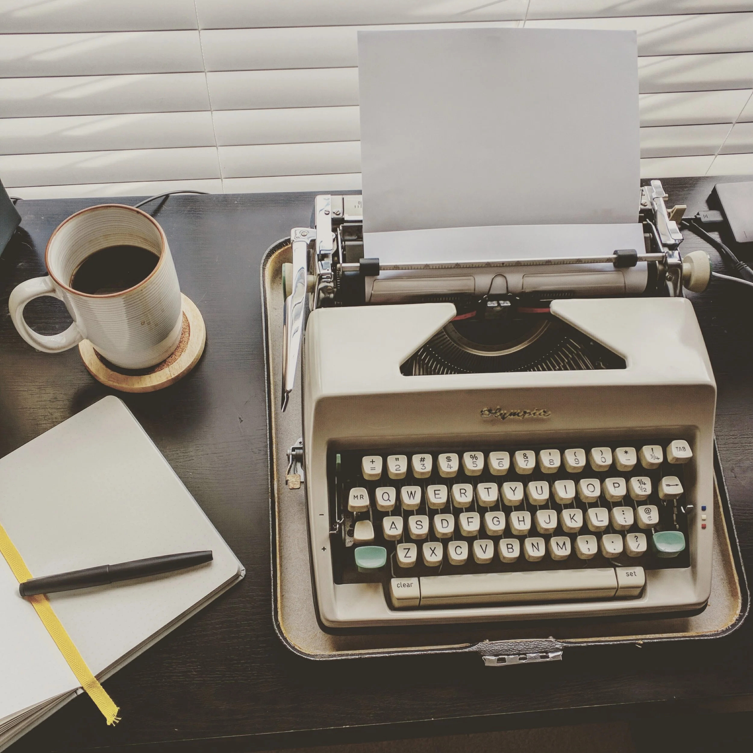 typewriter.jpg