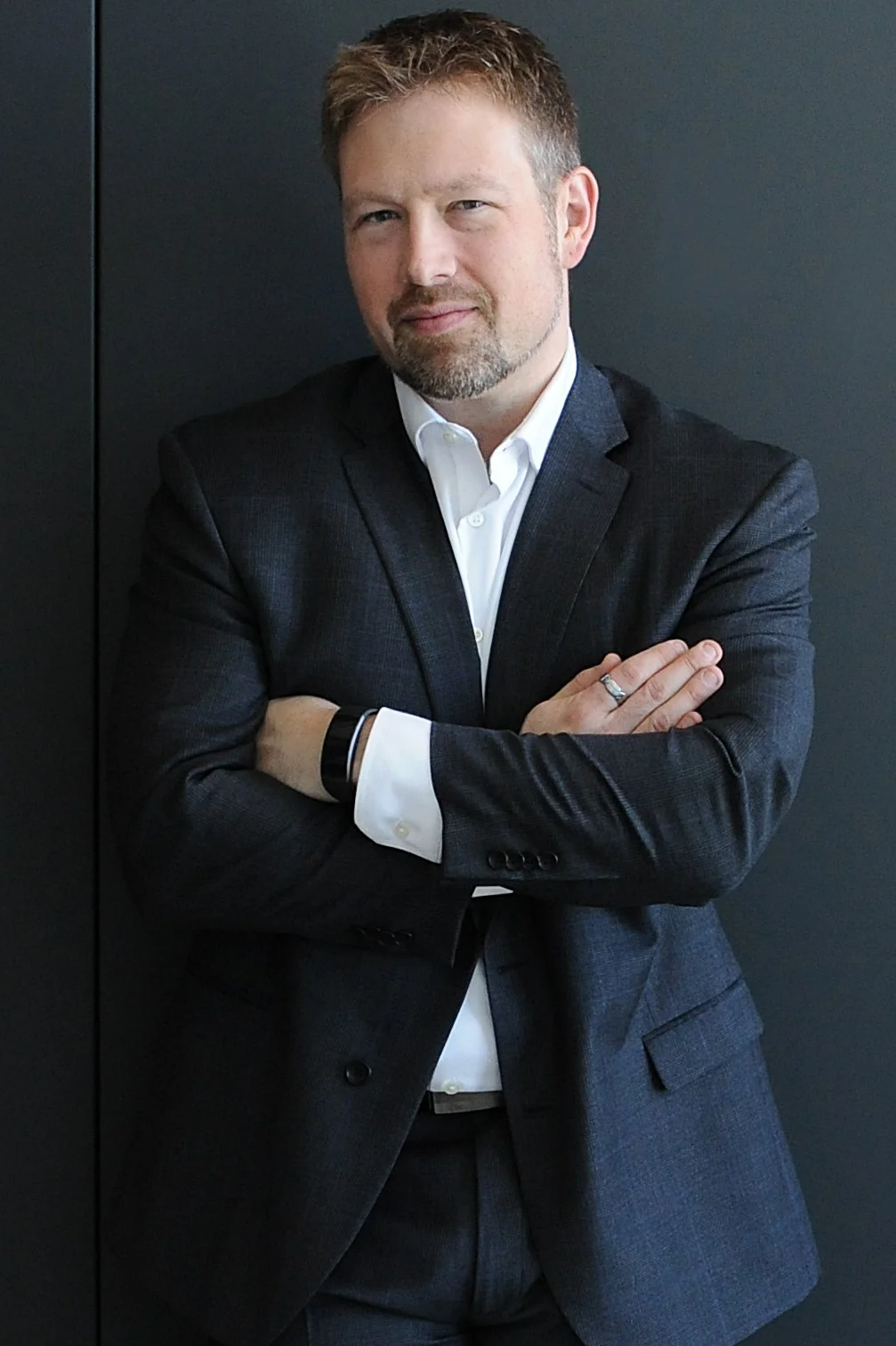 Biz card photo 2018.jpg