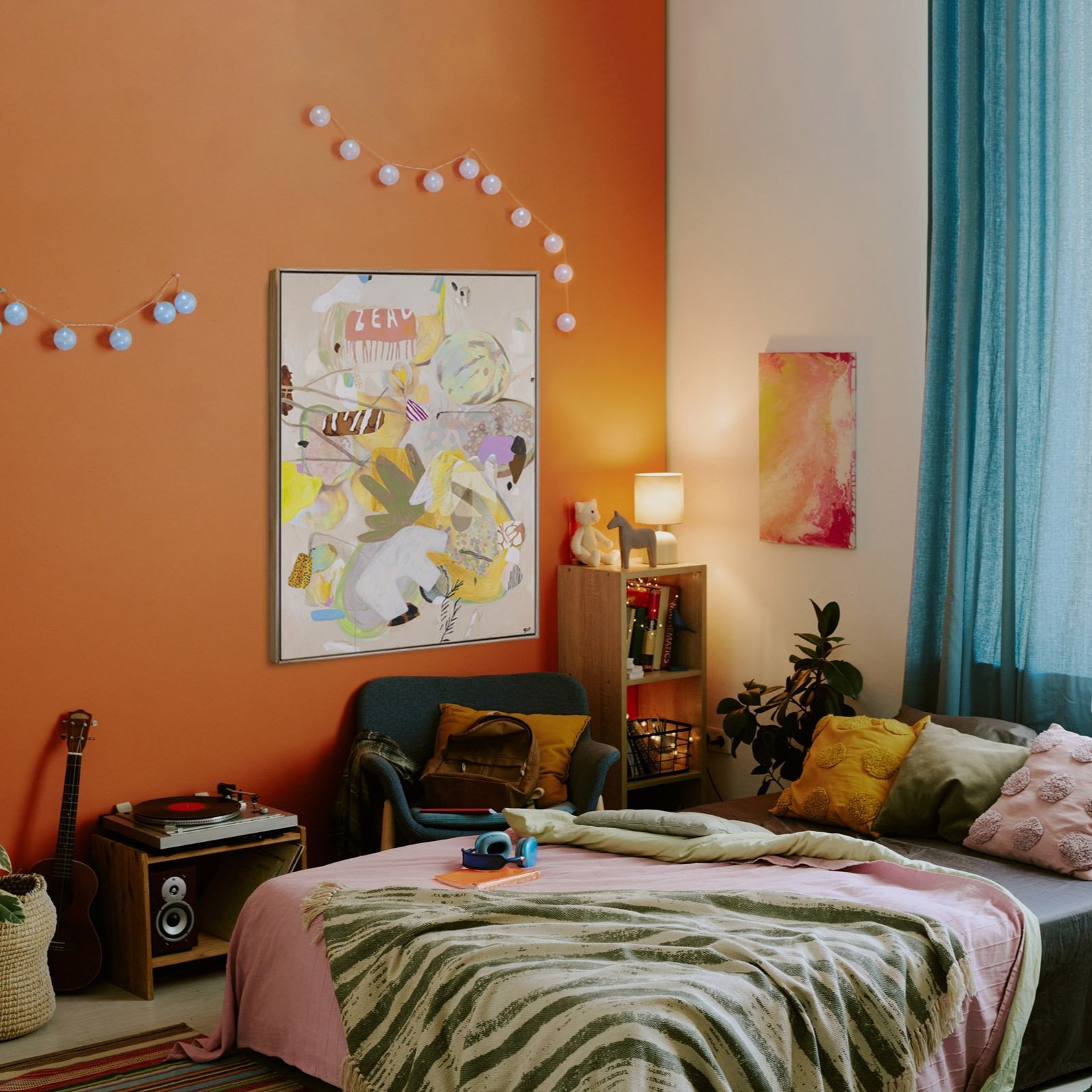 _you+can+be+my+zero+colourful+bedroom.jpg