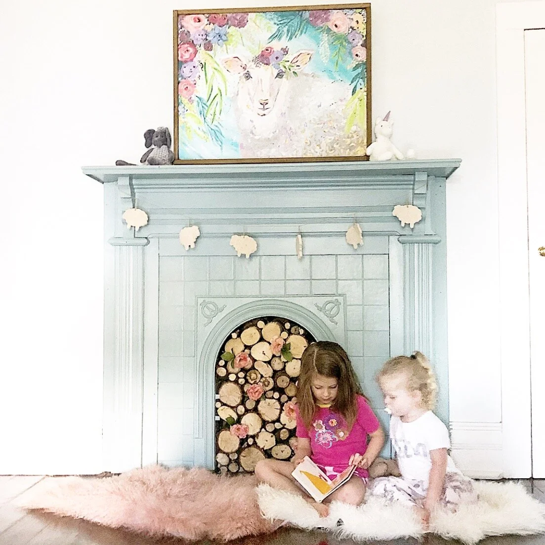 girl bedroom ideas and art