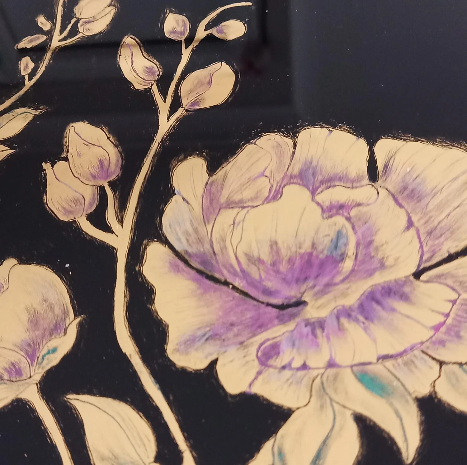 Verre églomisé gilded glass panel with painted flowers