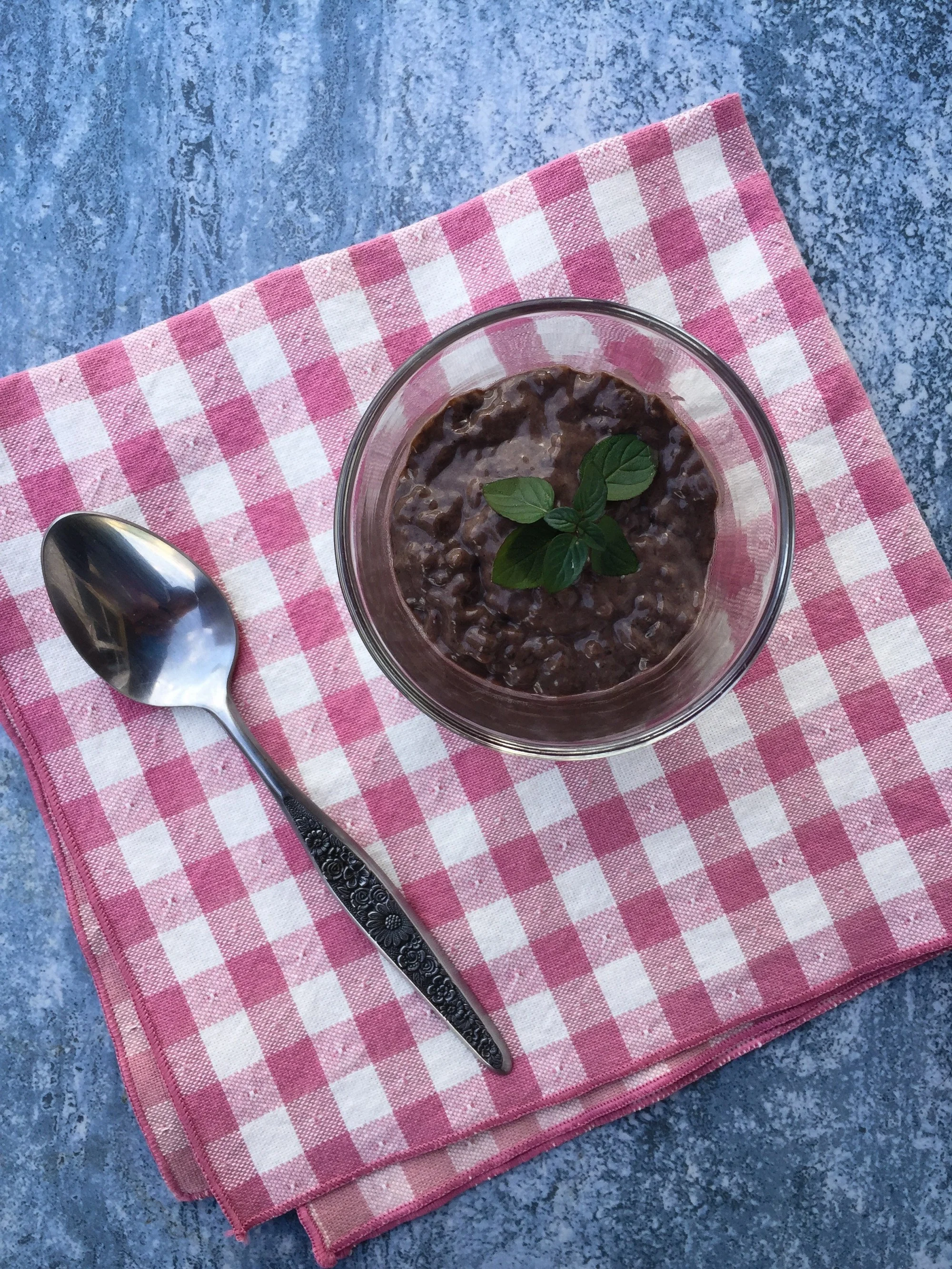 Thin Mint Mocha Chia Pudding (Gluten Free, Paleo) 