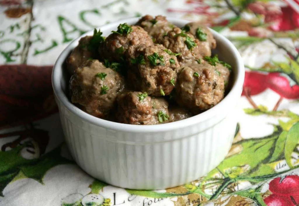 Swedish-Meatballs thumbnail.jpg