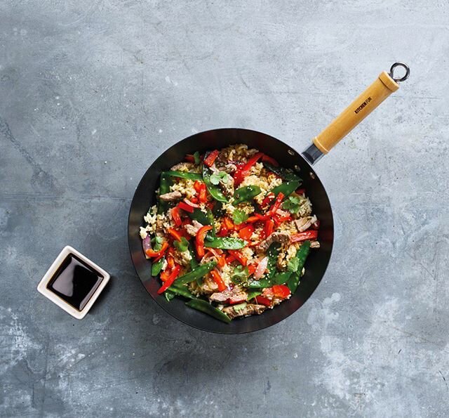 Let's wok away those Monday Blues 🍜

Our Bali wok is perfect for stir frying your wok dishes:
✅ Made from carbon steel = quick heat up and
cool down.
✅ With a strong non-stick coating = easy clean.
✅ Secure, wooden, stay-cool handle.
✅ No seasoning 