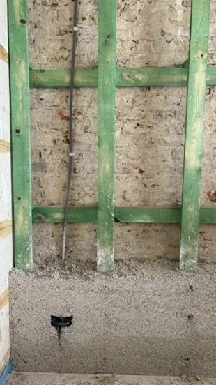 kalkhennep_isolatie_binnenmuur_ecologische_renovatie_marimar_bv_2.jpeg
