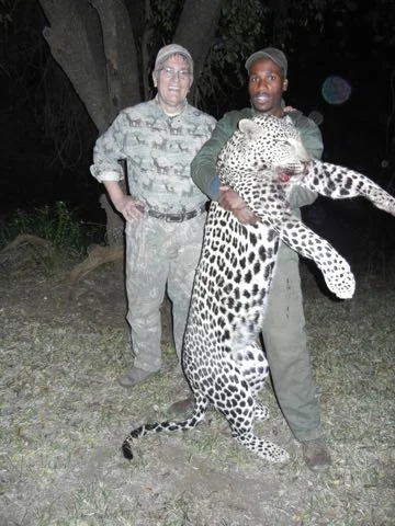 Hunt in Africa 15.jpg