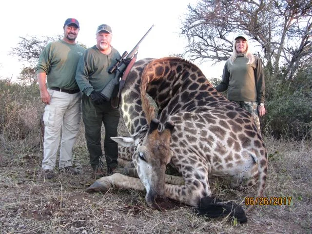 Hunt in Africa 8.jpg