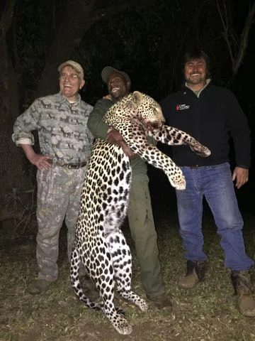 Hunt in Africa 62.jpg