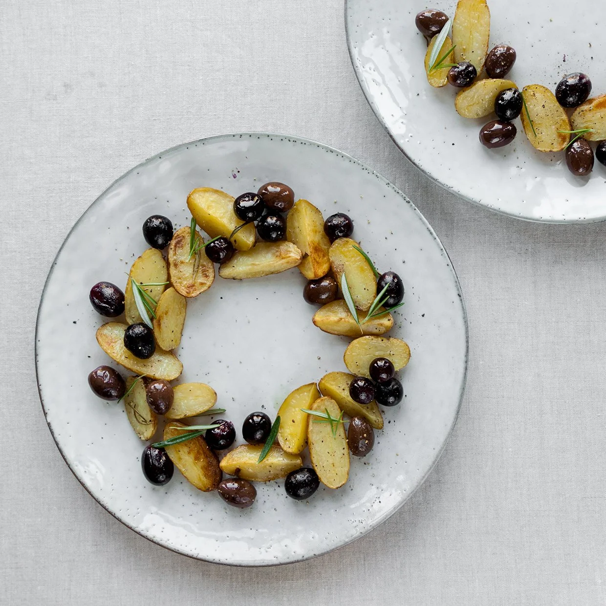 oven roasted potatos with brueberries and black olives_.jpeg