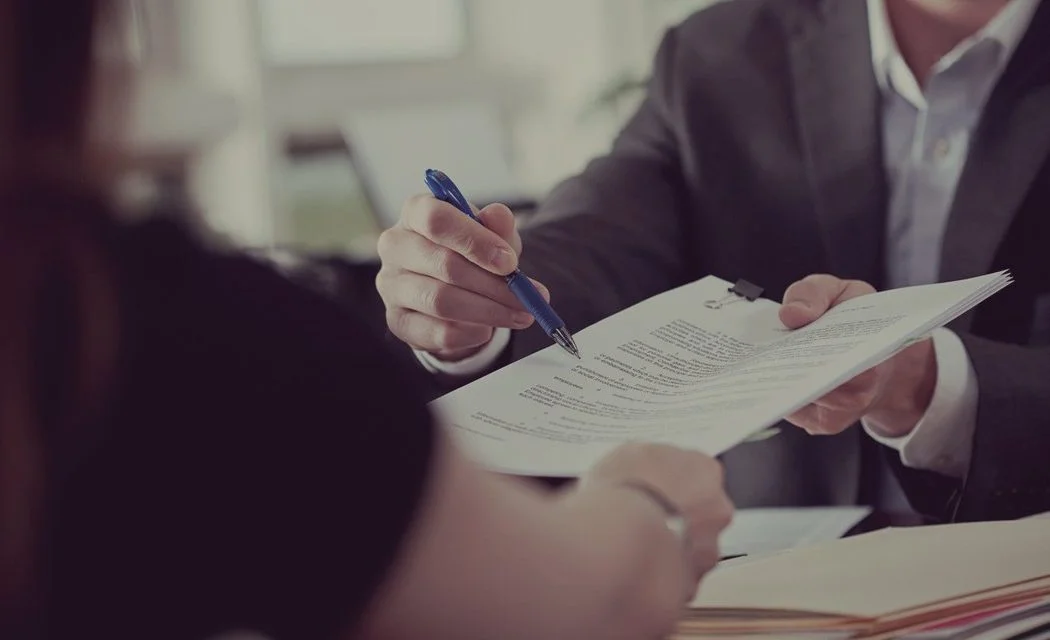 Should I Talk to A Finance Broker Or Go to The Bank?