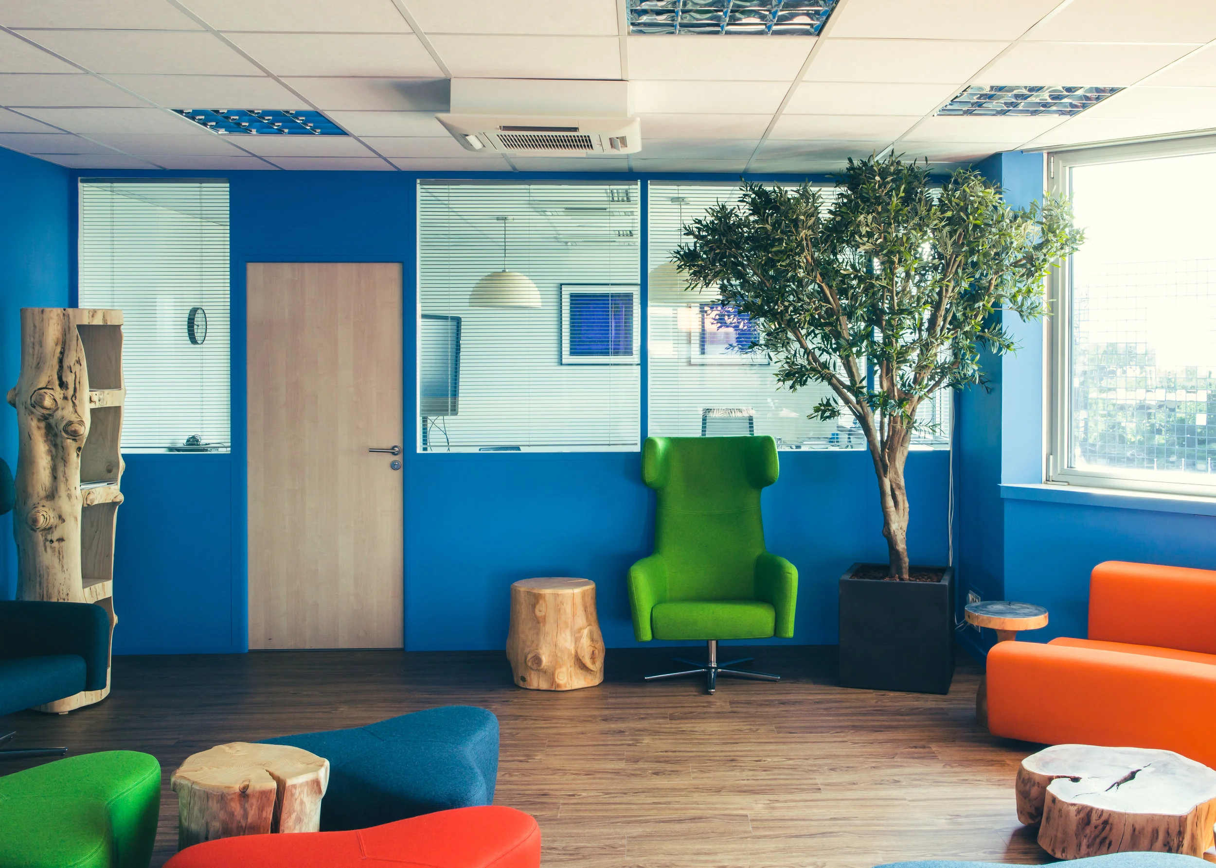 Moure_Studio_Color Office_Interior_design_Paris_4.jpg