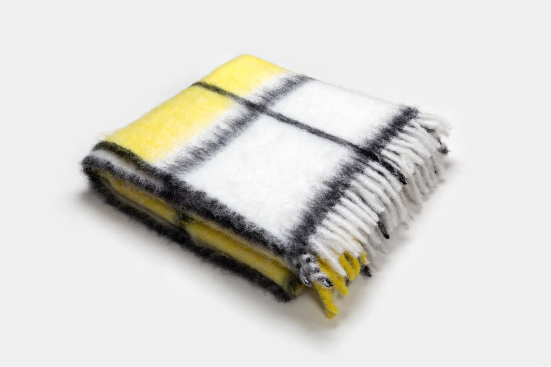 Plaid_Mohair_MOURE STUDIO_COLLECTION 001_003 ©Alexandra de Cossette_WEB.jpg