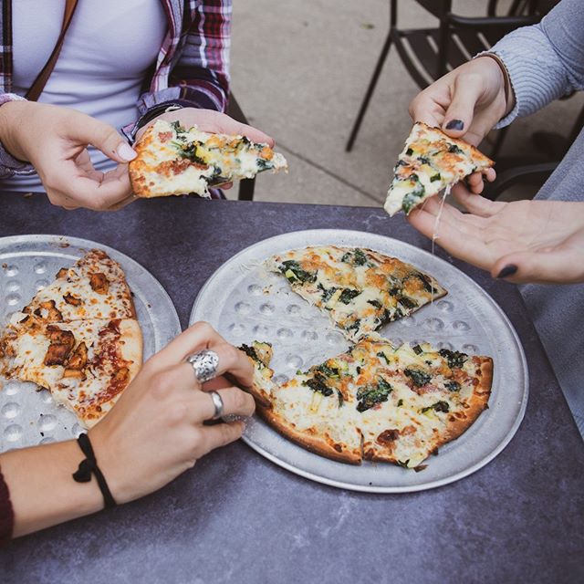 Best part about having friends? Being able to steal a slice from them 😋😉🍕.
.
.#getfiredup #friends #pizza #westmi #westmichigan #eatgr #grfoodie