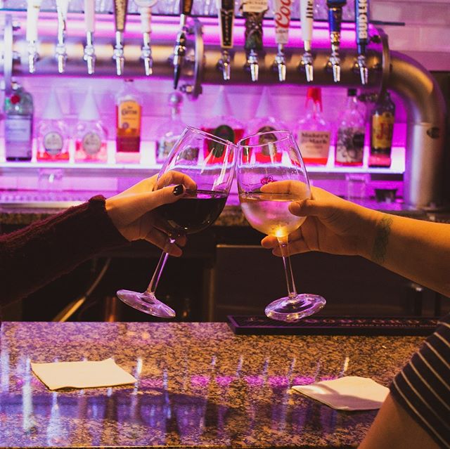 We sure love our wine! Which is YOUR favorite: white or red? 🍷🍷.
.
.#winewednesday #wine #westmi #westmichigan #uccellos #drinklocal #grandrapids #uccellosristorante #sportsbar