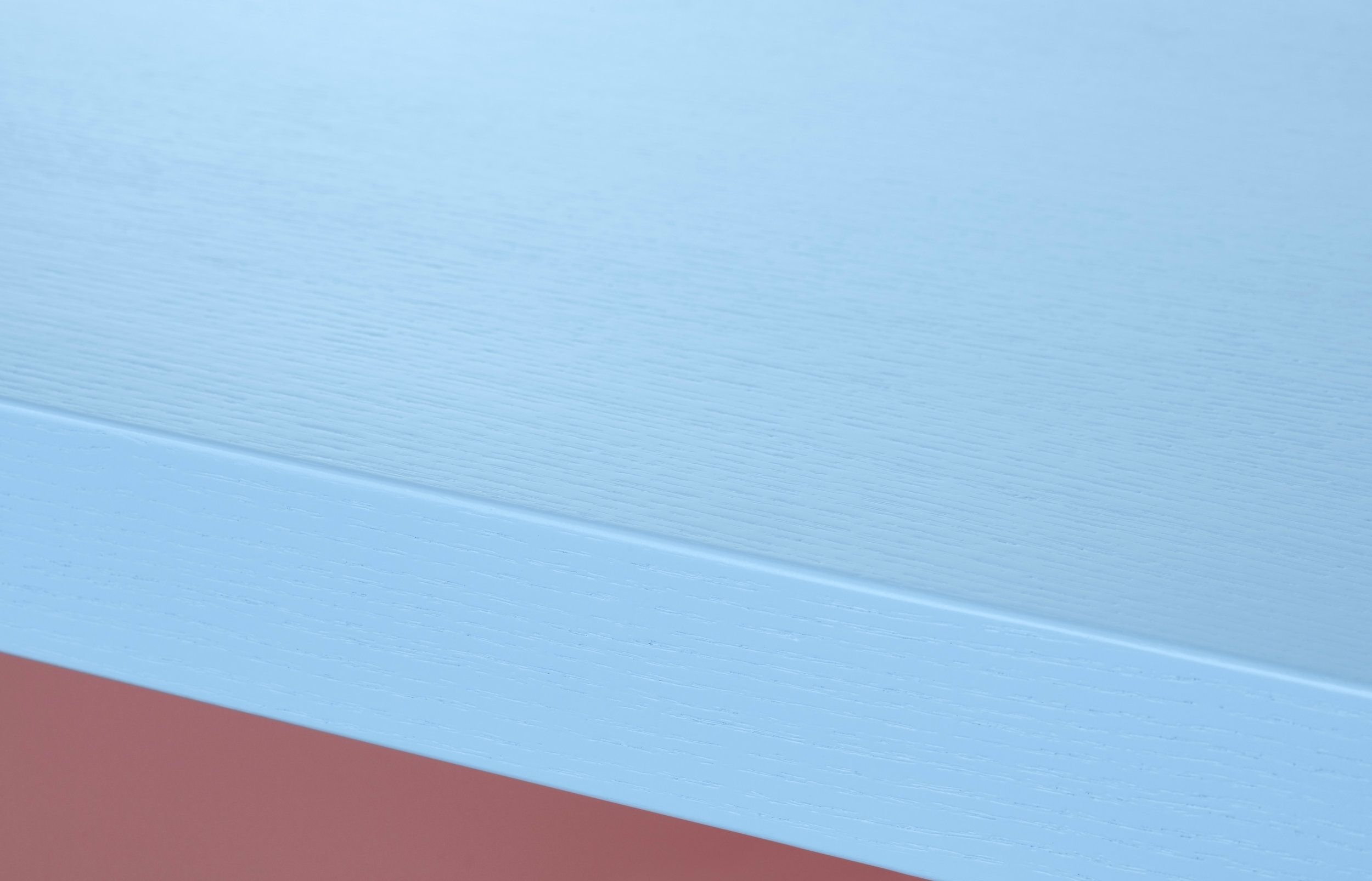 ELIO table / Pic by Ragnar Schmu