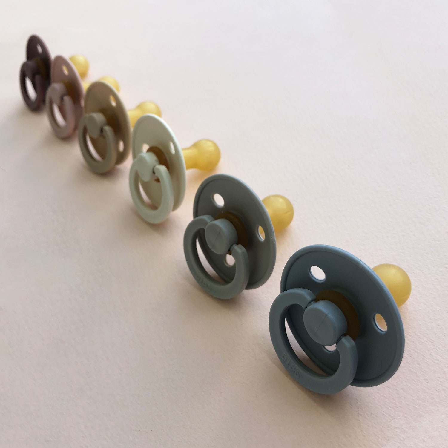 Bibs pacifier - Credit Design Hunger