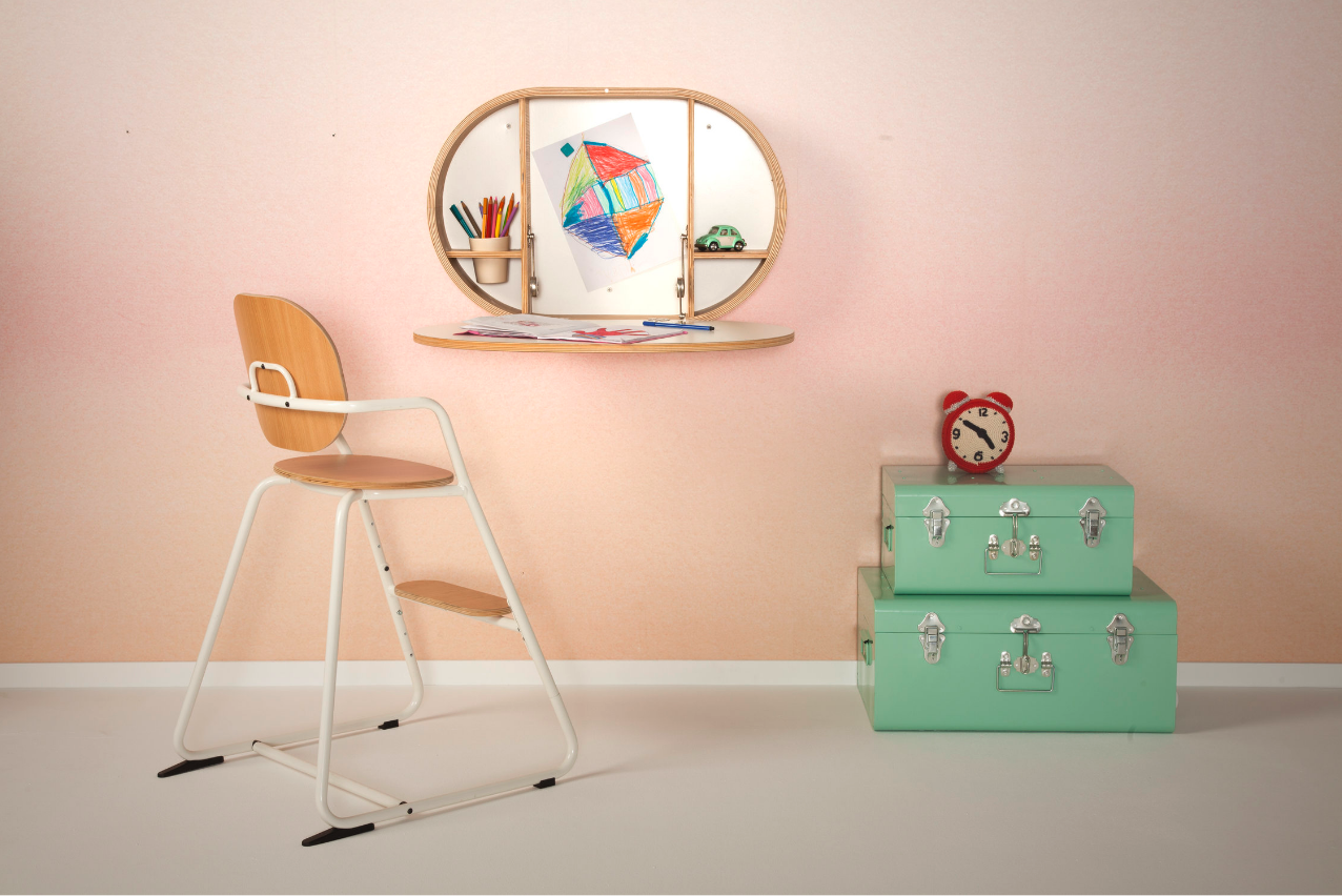 Baki desk by Charlie Crane - Official picture