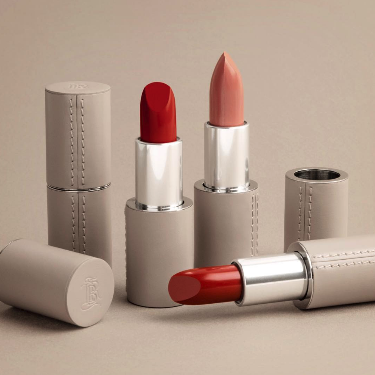  Customizable lipstick -  La Bouche Rouge  