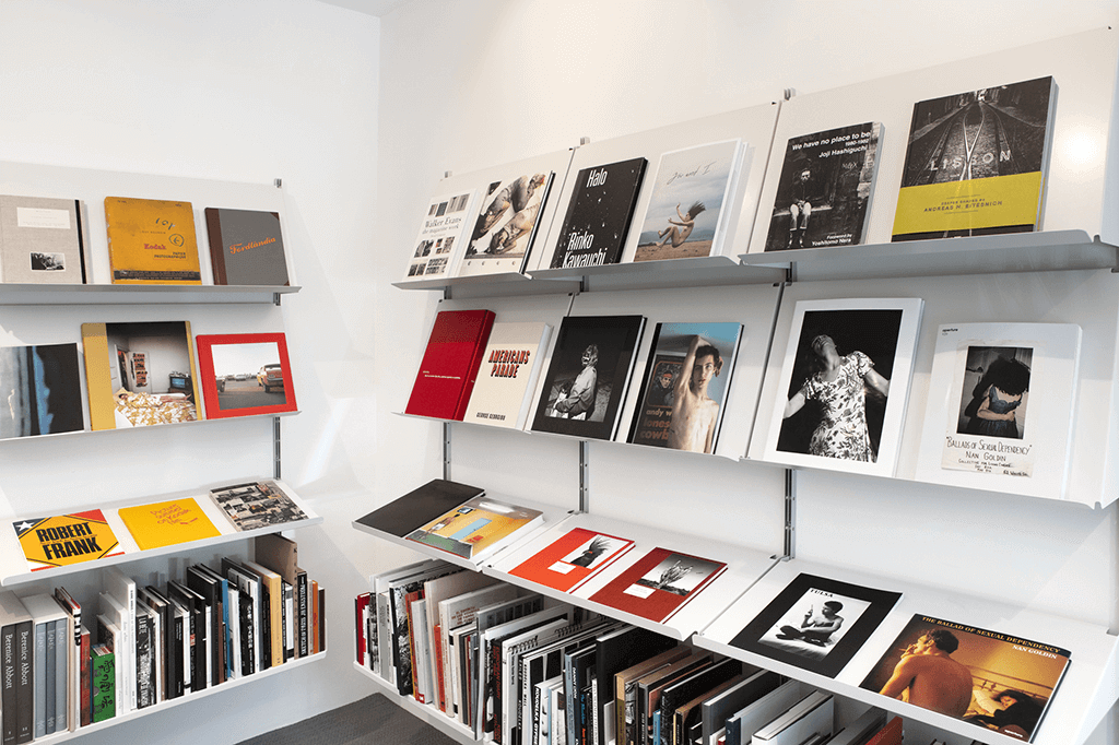 photo-book-corner-lisbon-store.png