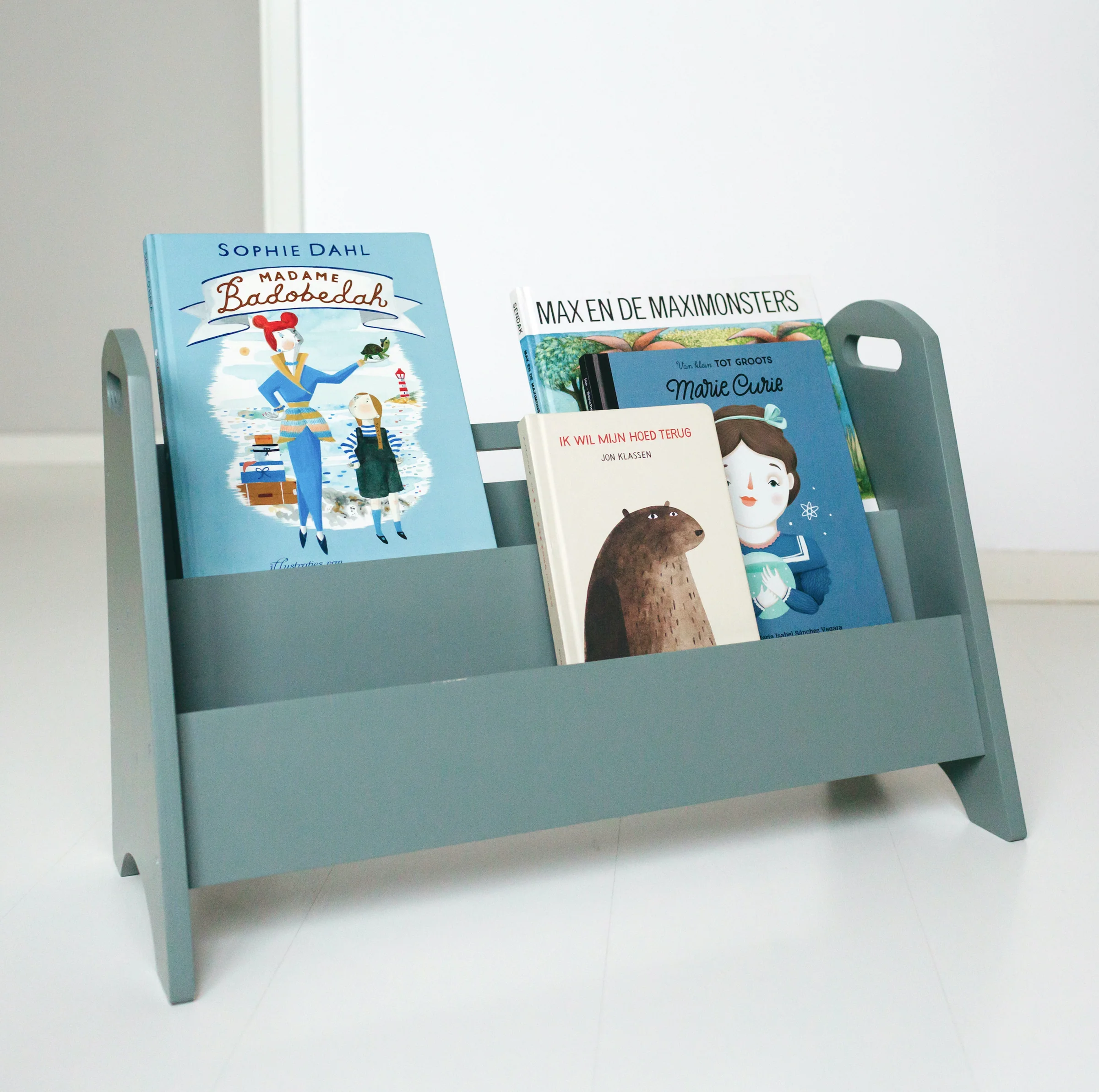 Nofred-Bookholder-Green_2400x2383_crop_center.jpg