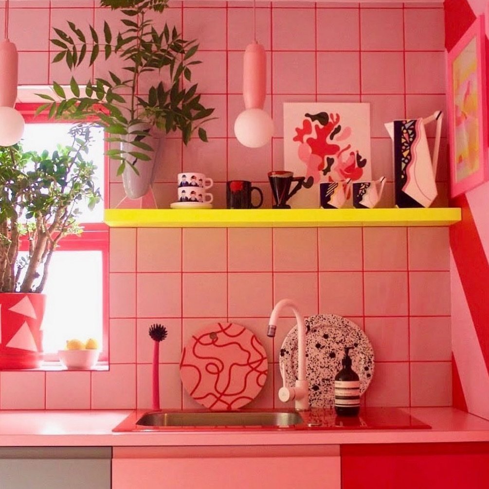 Want to have a poppy kitchen then check out @quirkandrescue for the ultimate colour pop combinations!!

#designhunger #kitchen #interiordesign #interiorinspo #colourcombination