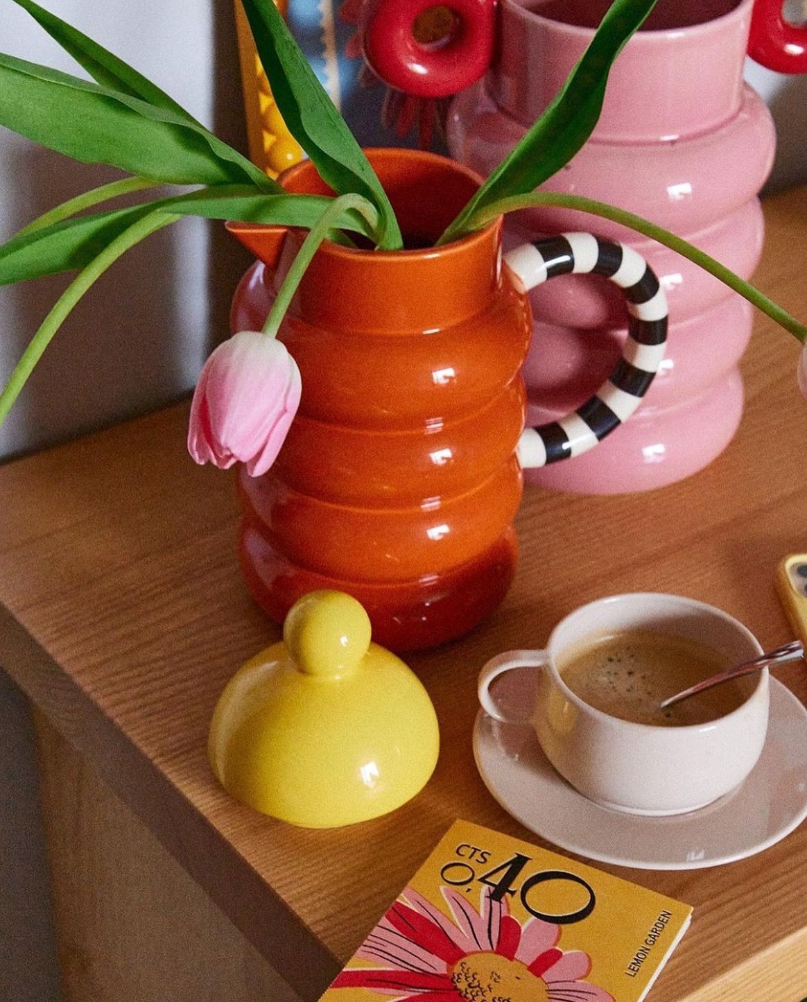 Not only a beautiful design but also a transformative one. 

Is it a vase? Is it a tea pot? 

Discover @thelemonadehomeparis beautiful object named, Elianor. 

#designhunger #homedecor #decorinspo #ceramics #interiorinspo