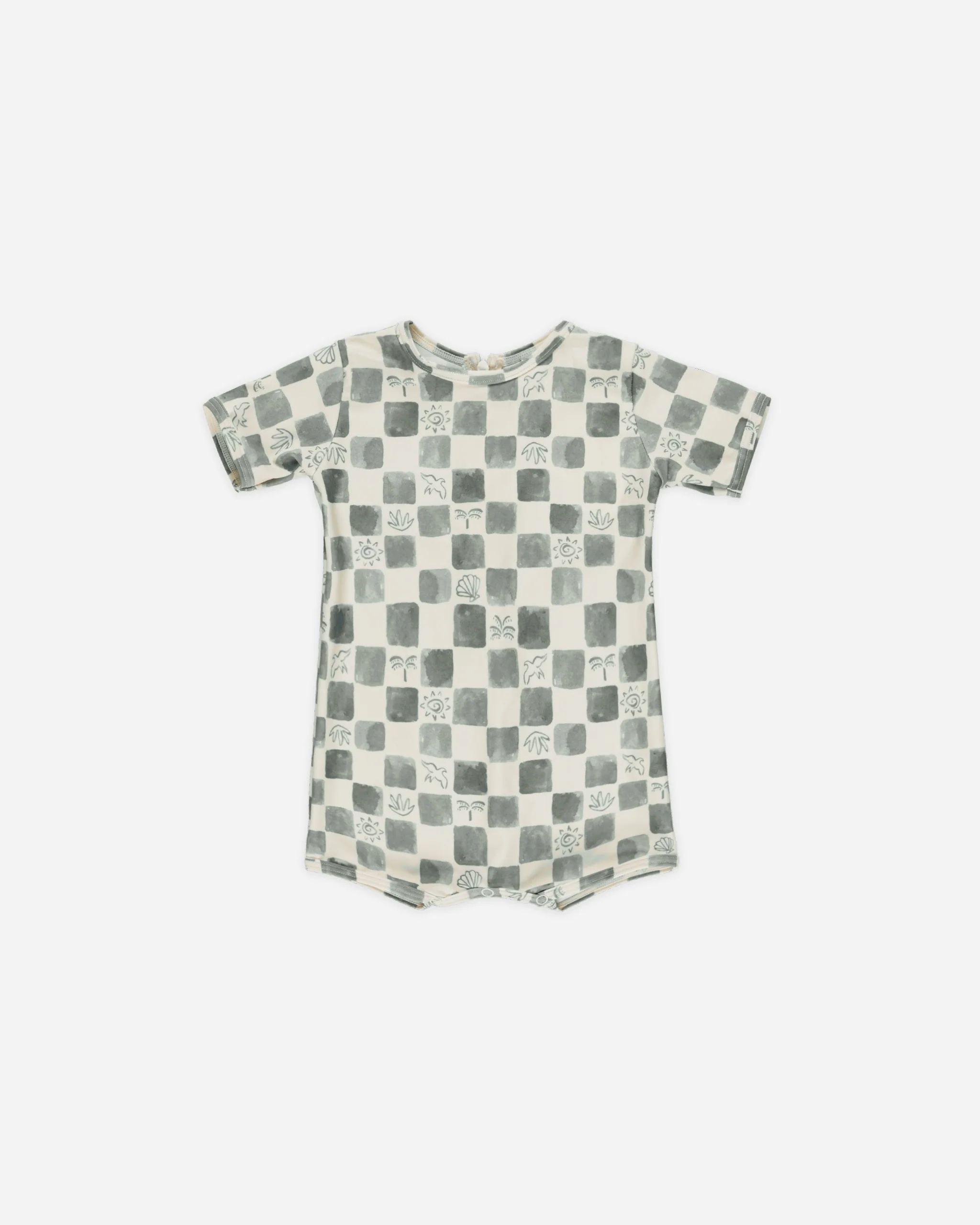  Discover the best summer essentials for babies! From breathable outfits to sun-safe gear, find everything you need to keep your little one cool, comfy, and protected for beach days, park strolls, and backyard fun. 