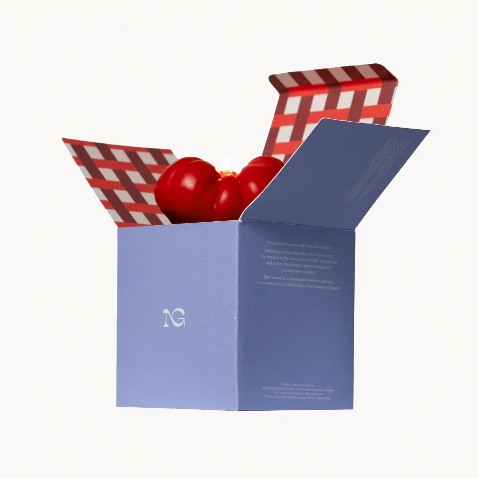 nonna's-grocer-tomato-candle-packaging.webp