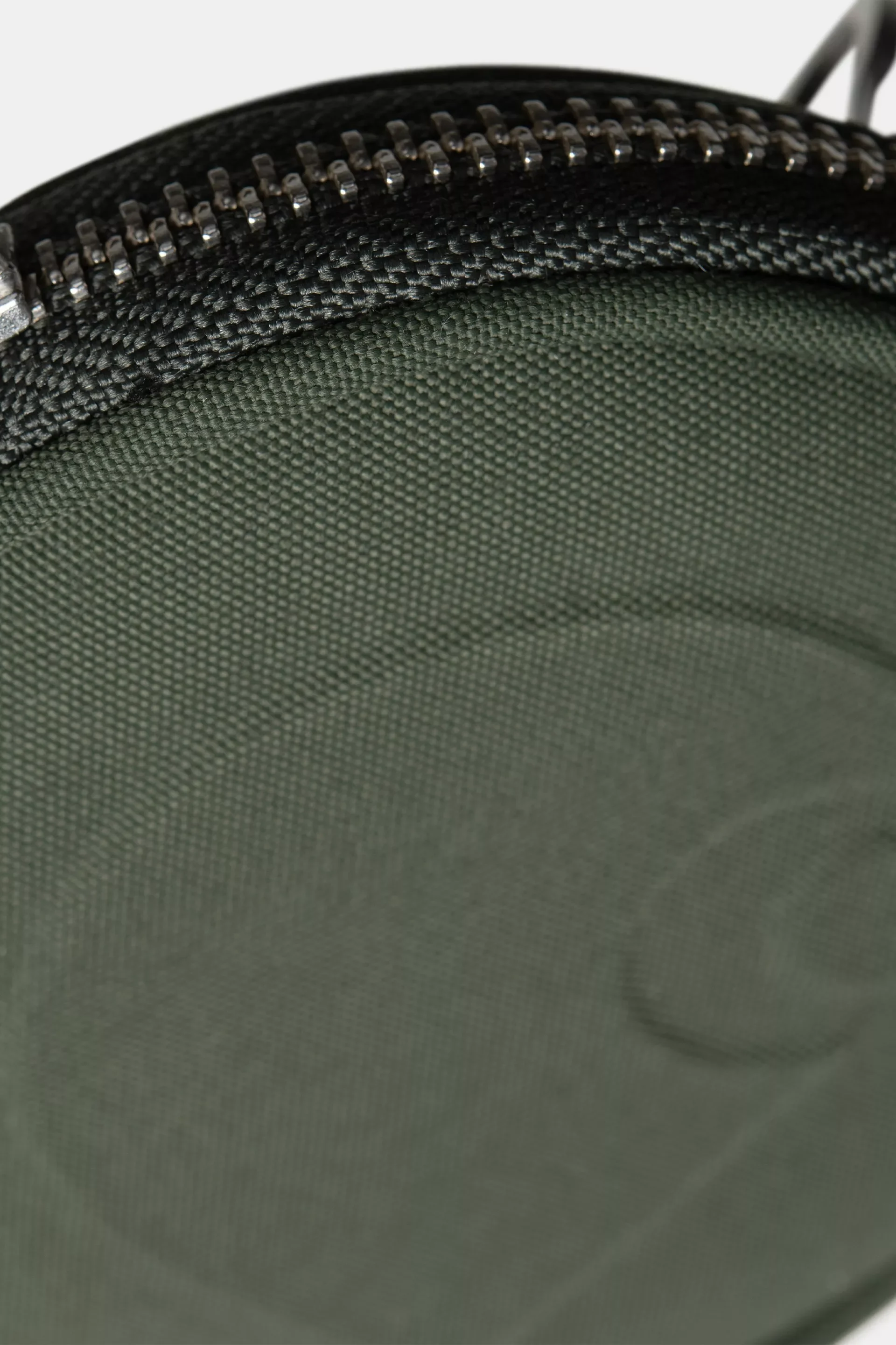 product-details-carhartt-clarton-wallet-xmas-gift-him.webp