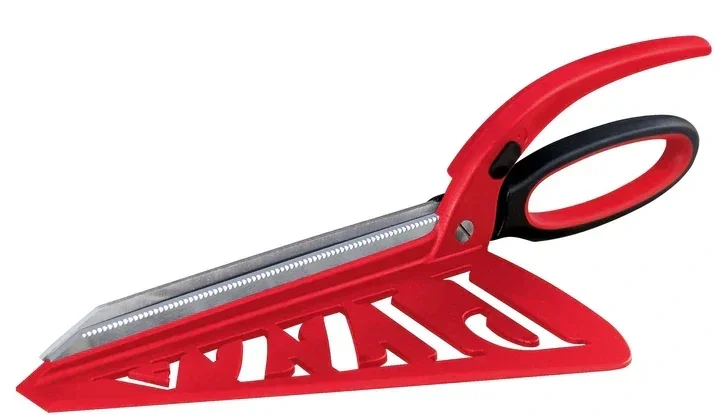 winkee-design-pizza-cutter-scissors-with-serving-plate.webp