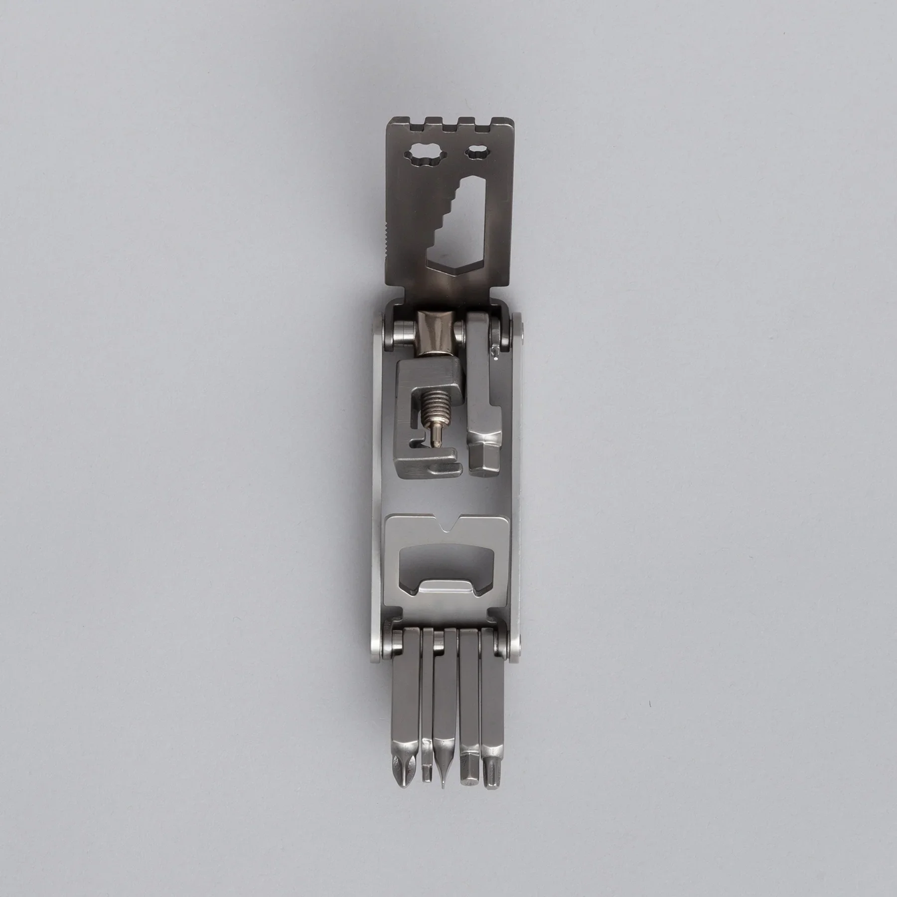 the-everymans-deluxe-multitool-block-design.webp
