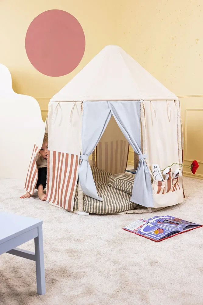 1000957-Tent-MOOMIN-EGC_10-SS25_Fill_800x1200_50_50_webp.webp