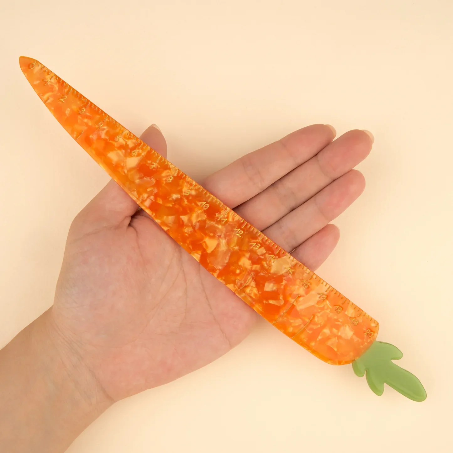 coucou-suzette-accessoire-carrot-ruler.webp