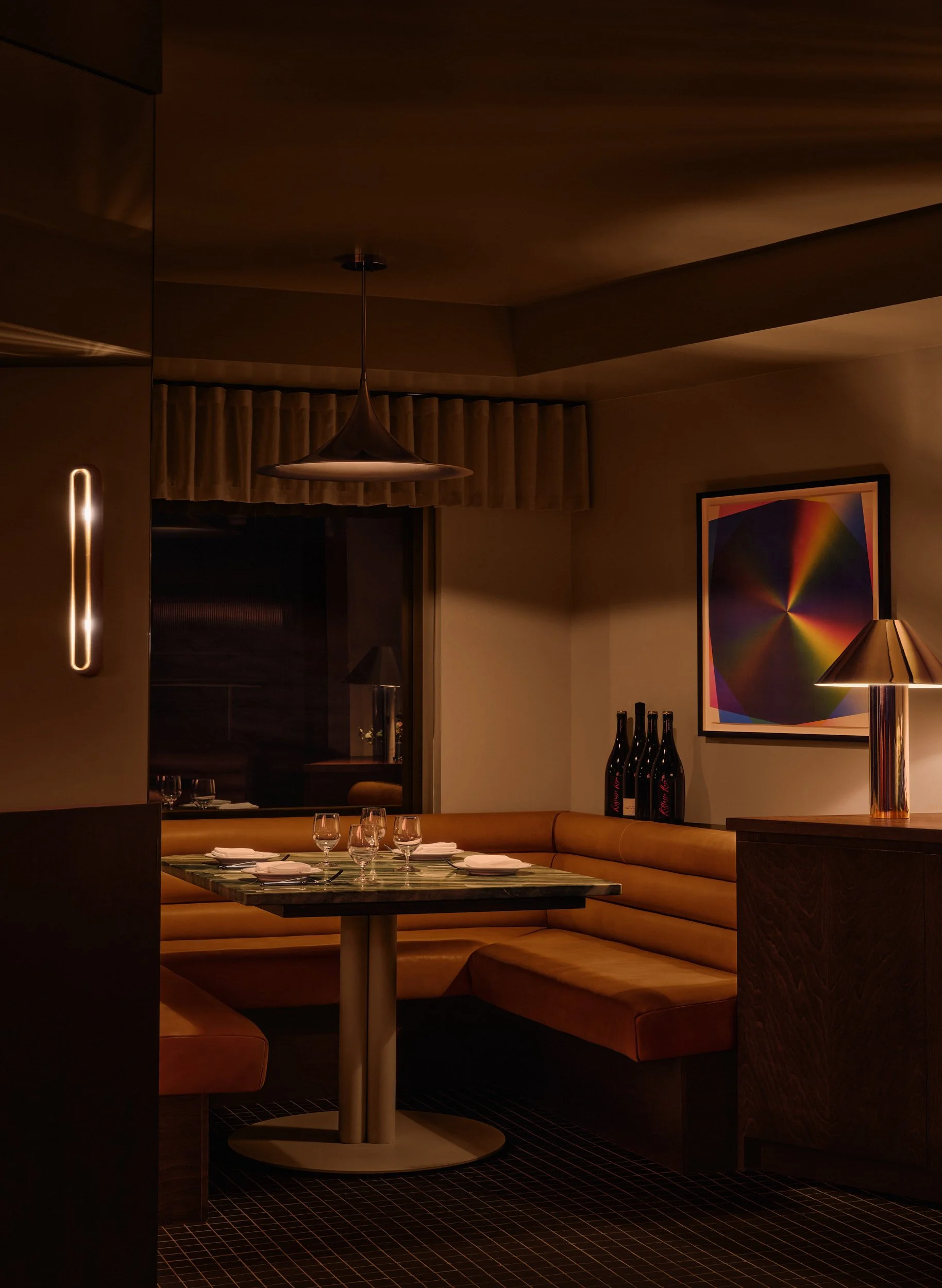 Limousine by Ivy Studio, 3.jpg