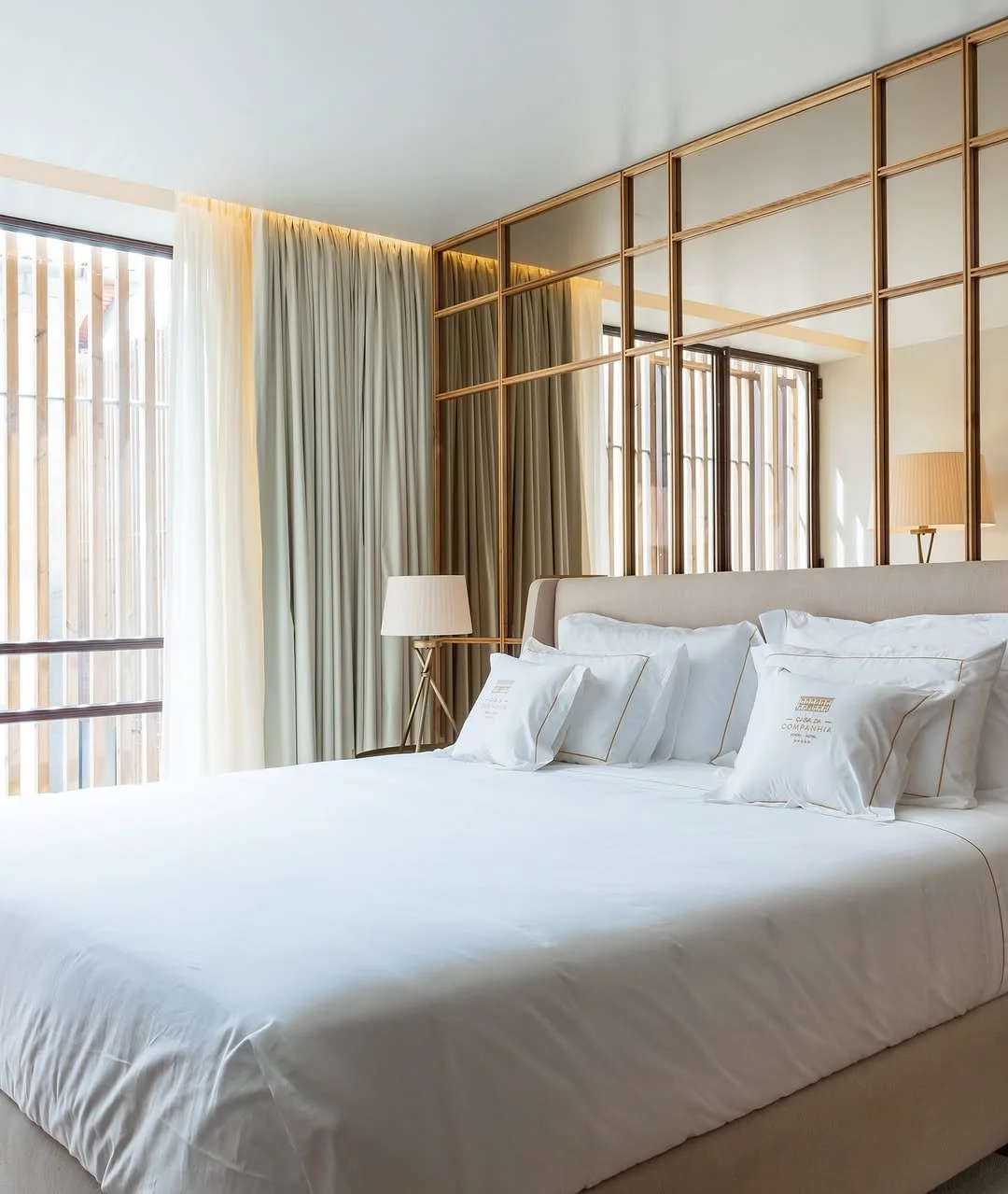 casa da companhia room.jpg