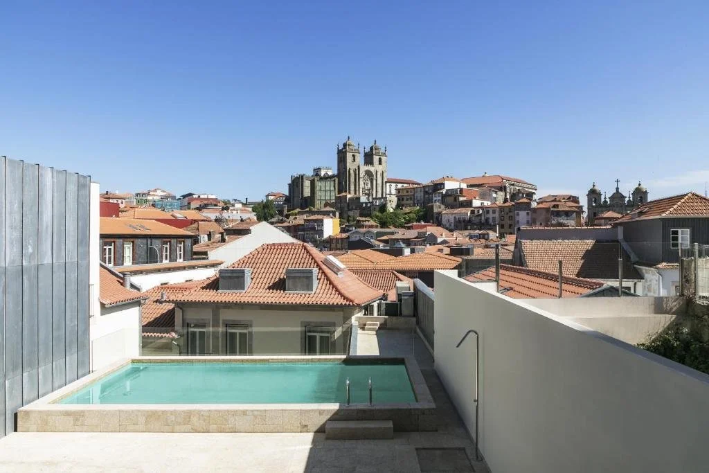 casa da companhia rooftop pool.jpg