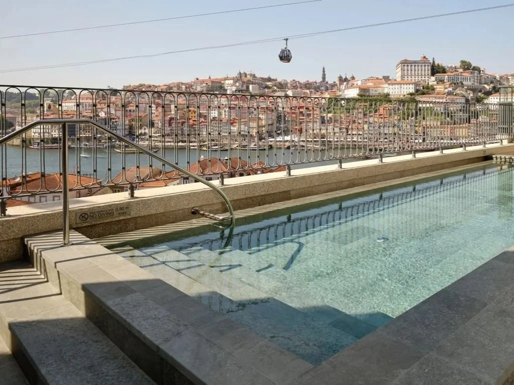 Origine Gaia pool.jpeg