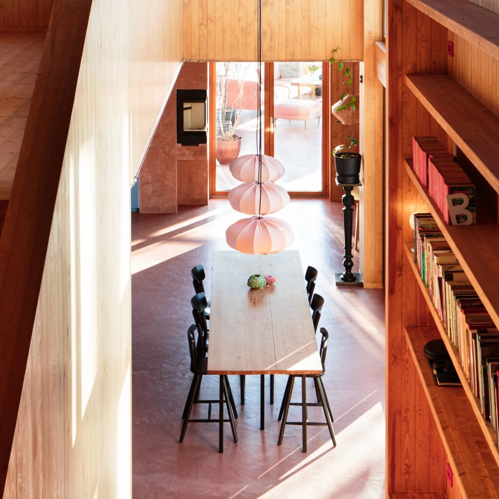 DH Extraordinary houses.jpg