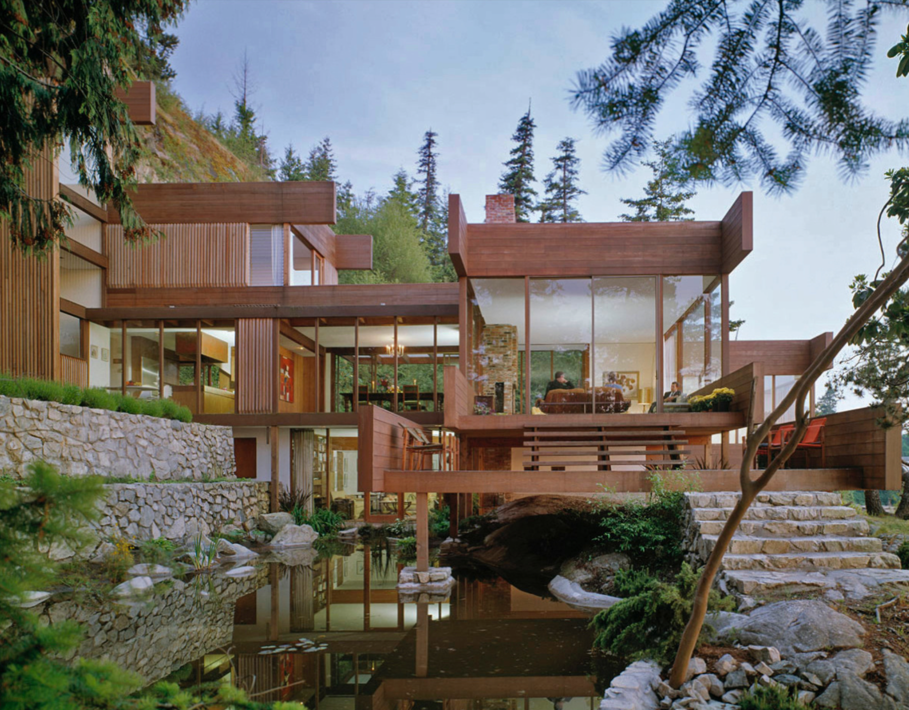 Graham House, Canada.png