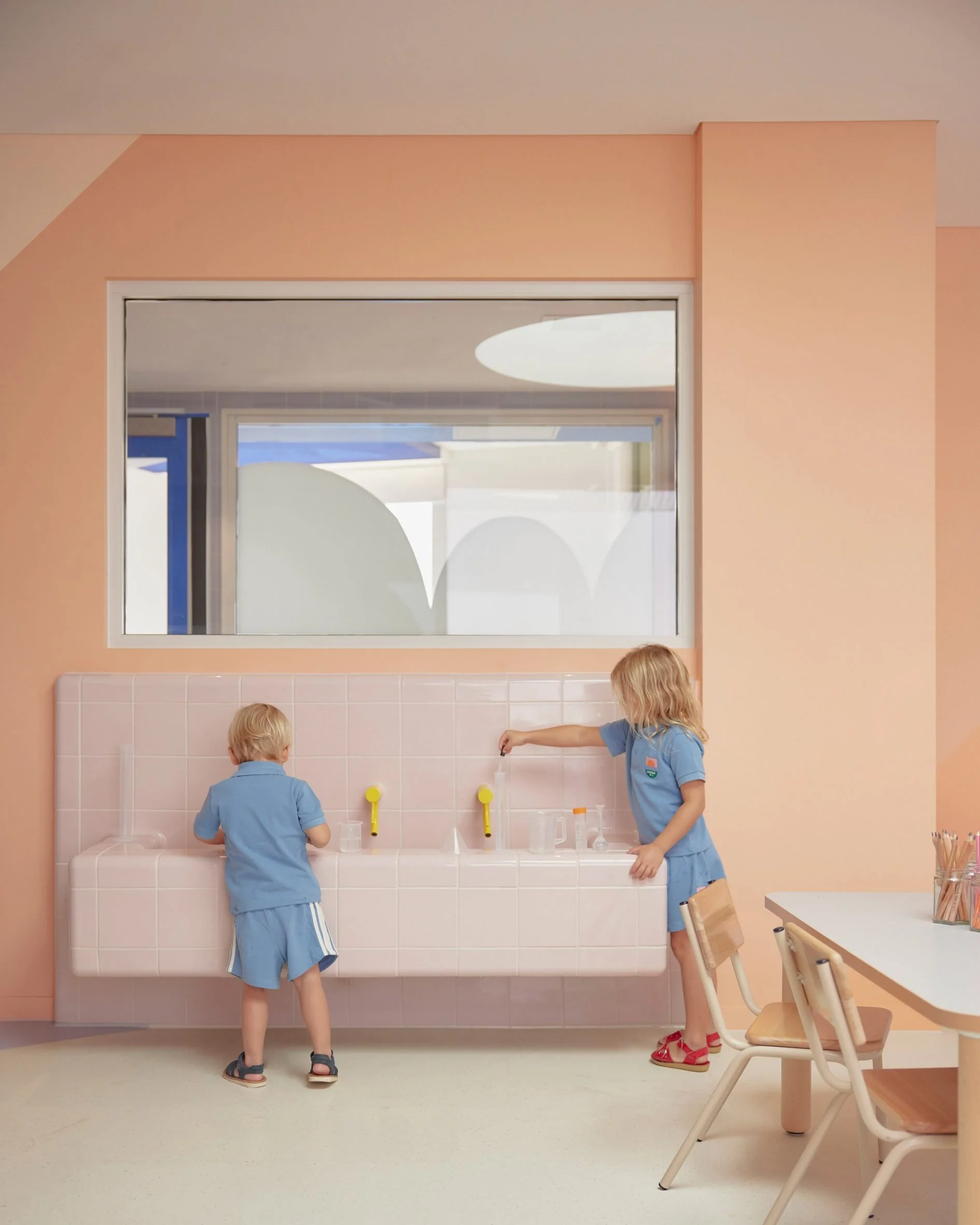 harbour-early-learning-danielle-brustman-sydney-australia-interiors-design_dezeen_2364_col_3-scaled.jpg