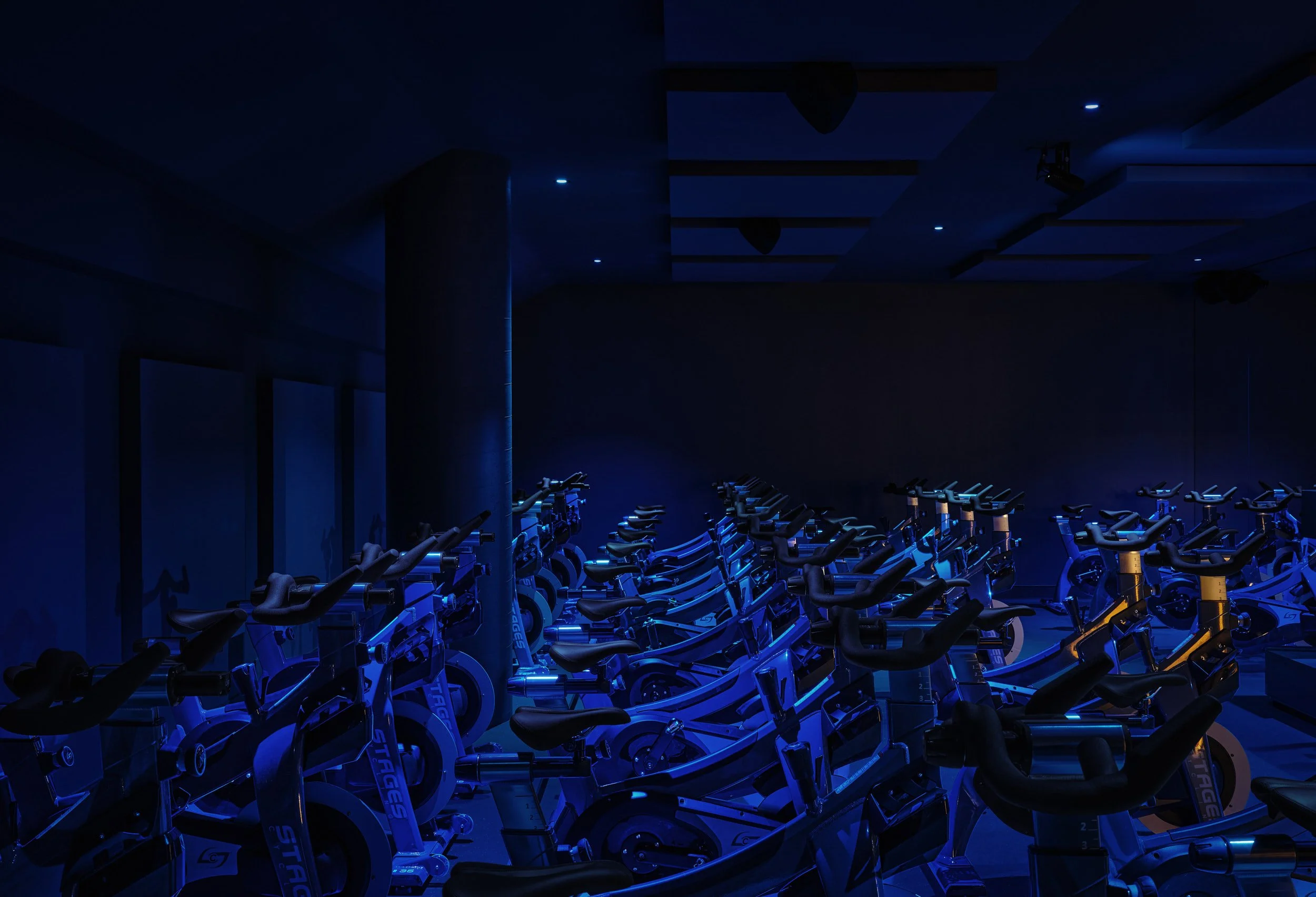 ere-studio-spin-room-led-lighting.jpg