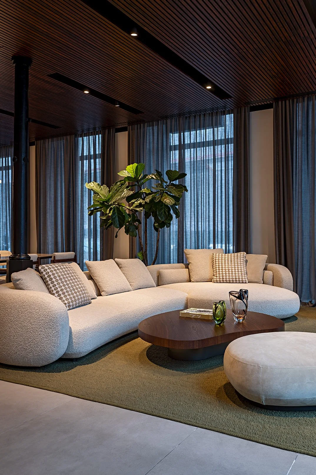Minotti design.jpg (Copy)