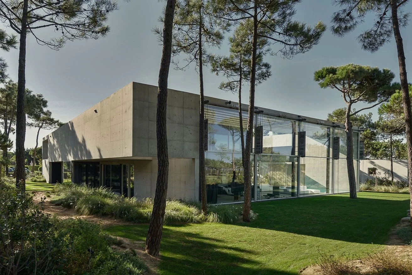 The Wall House.jpg