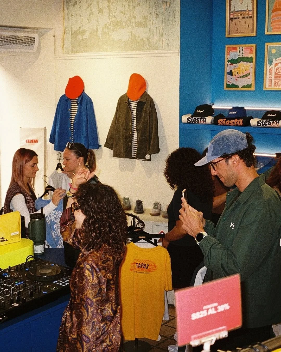 colors madrid store.jpg1.jpg